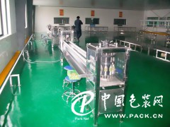 瓶蓋組合設(shè)備：博創(chuàng)重工鋁塑瓶蓋組裝設(shè)備好不好